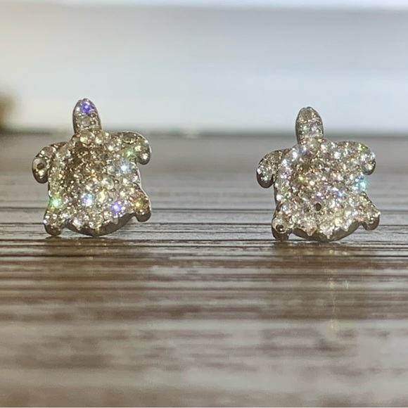 Turtle studs - Picture 2 of 3